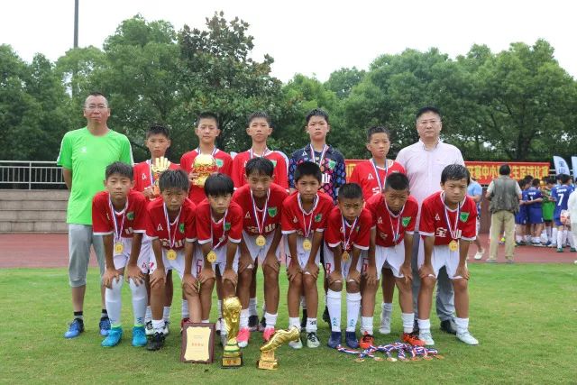 季后赛单场失误上双！两位詹姆斯均上榜 稳如石佛也有1次 077在列